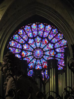 Une rosace avec un orgue à Notre-Dame