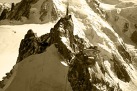 L'Aiguille du Midi et l'arrivée du téléphérique