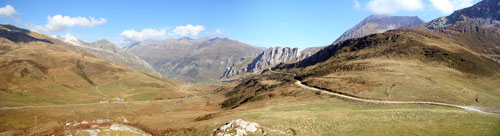 Panoramique en haut du col de Roselend